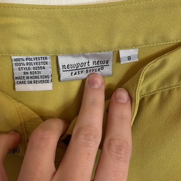 Newport News Easy Style Pant Suit - Picture 11 of 12